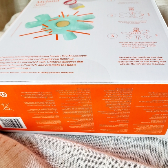 Kid O Myland Seal & Boy Light Interactive Bath Toy - Picture 7 of 7